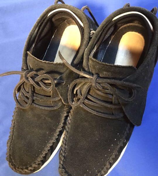 エリック・クラプトンが実際に使用した”visvim”スゥエード・シューズ