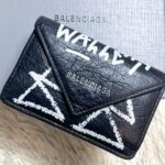 【極美品】バレンシアガ  ペーパーミニウォレット 三つ折り財布 グラフィティ 黒