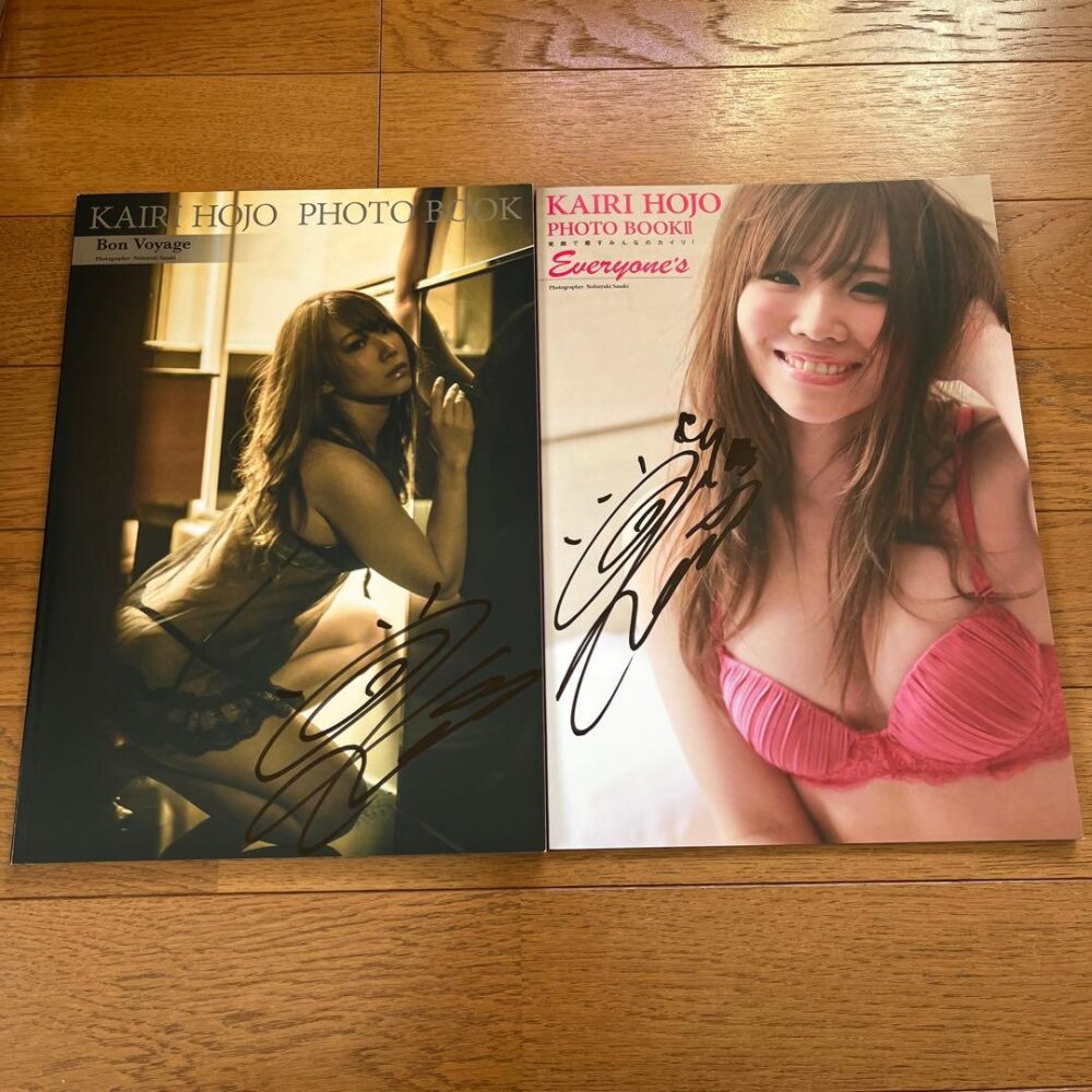 スターダム 女子プロレス  写真集 2種 KAIRI 宝城カイリ 直筆サイン入り