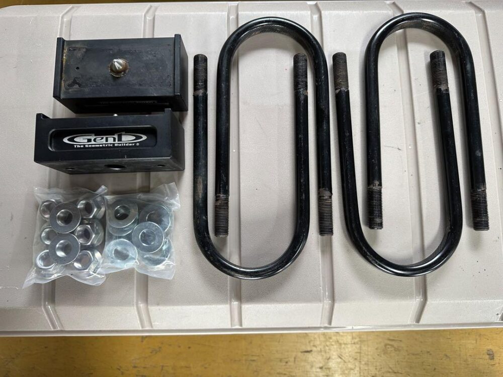 ハイエース　200系　玄武　ローダウンブロックキット　Genb