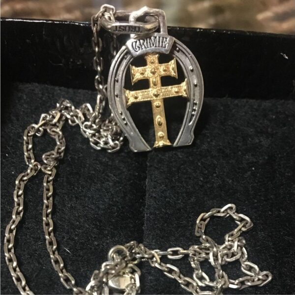CRIMIE HORSESHOE NECKLACE クライミー