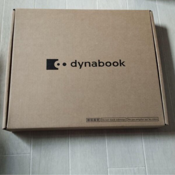 ｄｙｎａｂｏｏｋ株式会社　A4ノートパソコン　P1E5XTEL