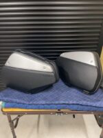 Vストローム　650 1050 共通　中古品　純正サイドパニアケース