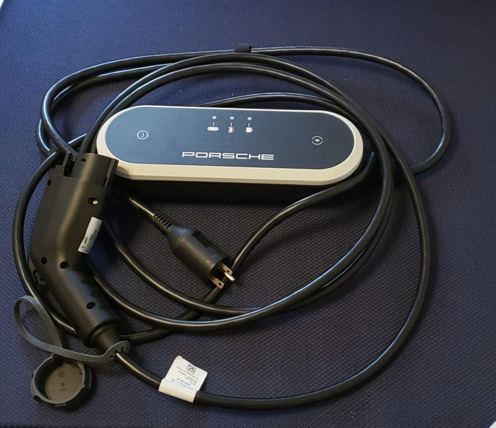 ポルシェ 充電ケーブル EV PORSCHE