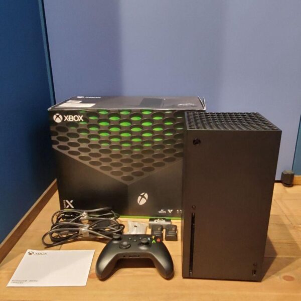 Xbox Series X 美品 バッテリー2個付き マイクロソフト 本体