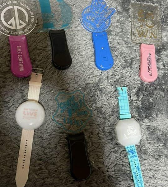 kpop アイドル　ペンライト