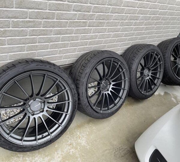 エンケイ　RS05RR 20インチ
