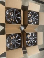ダイハツ　タントファンクロス　純正ホイール×4