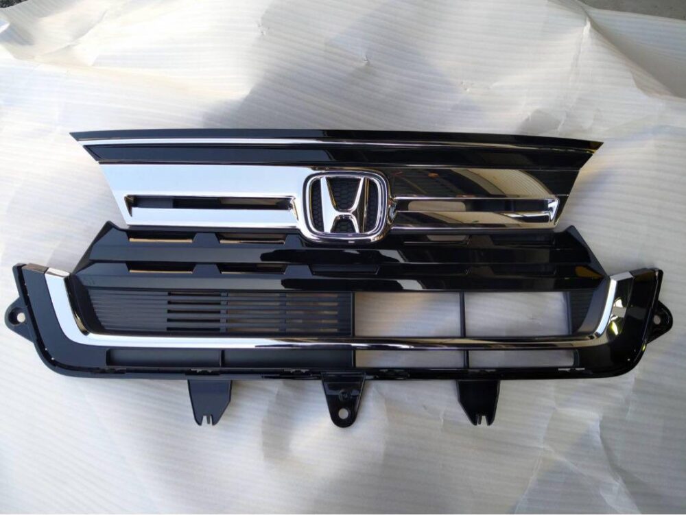 ホンダ　N-BOX CUSTOM フロントグリル　メテオロイドグレーメタリック