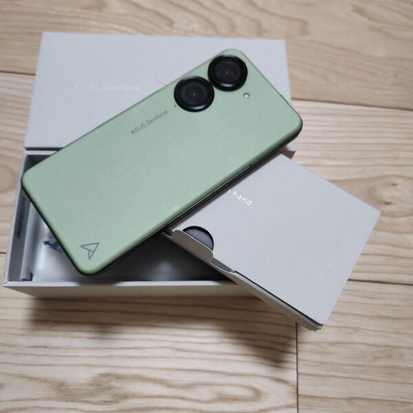 Zenfone 10 256GB　国内simフリー