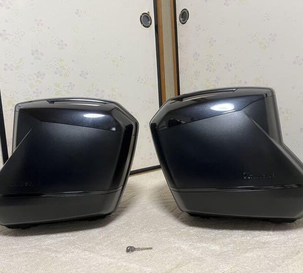 Ninja1000 （ニンジャ1000）純正パニアケース　左右セット（中古）