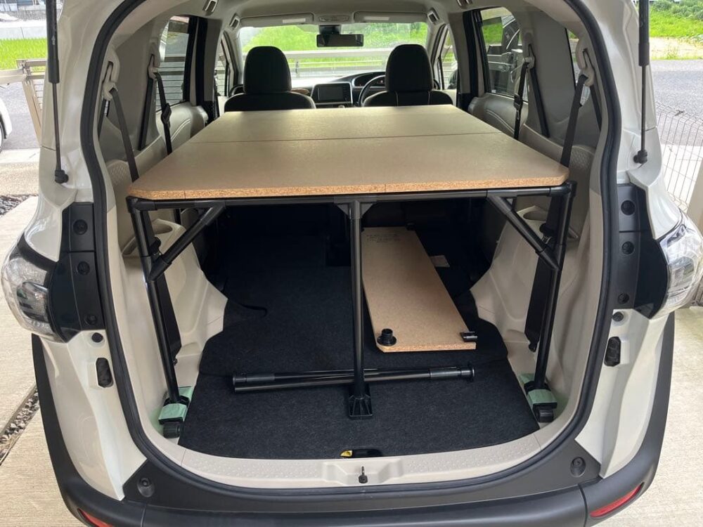 車中泊！シエンタ用！自作ベッドキット！下に荷物、犬のゲージ2個入ります！