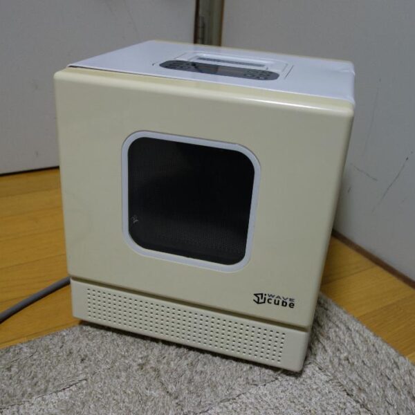 約30センチの世界最小電子レンジiWave Cube！キャンピングカーなどに